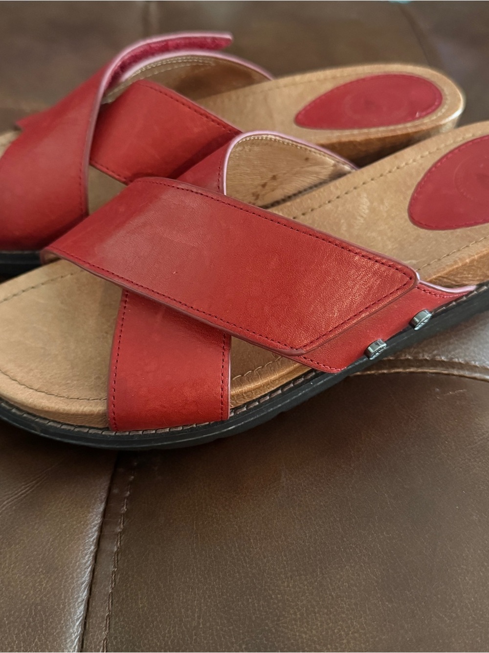 NWOT Nurture by Lamaze Women’s Red Crisscross Comfort Slide Sandals